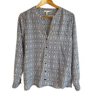 Joie 100% Silk Navy and White Medallion Print V-Neck Long Sleeve Blouse